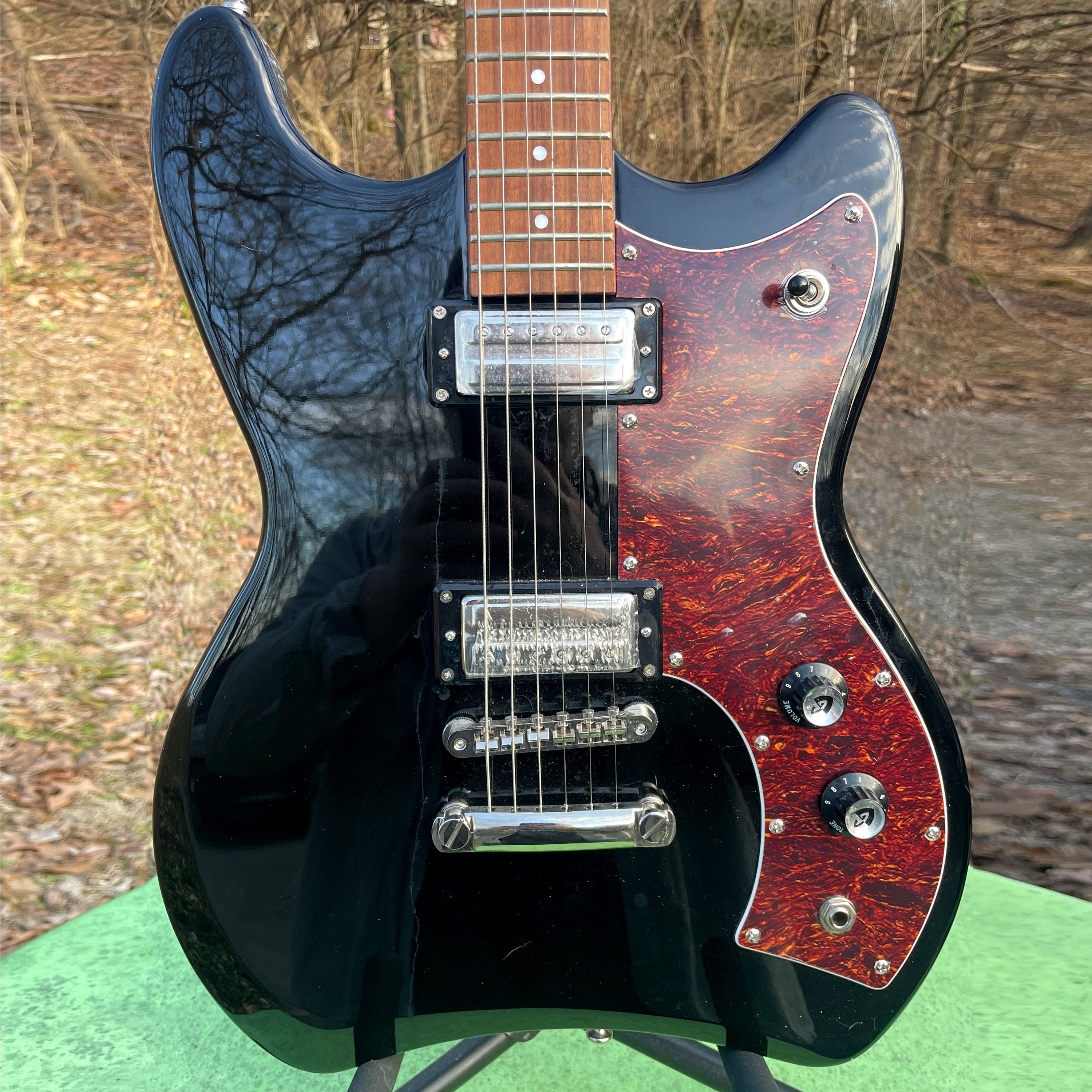 Guild Jetstar ST - vintage reissue solid body